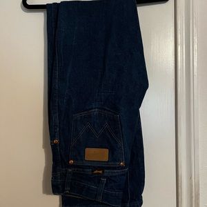 Men’s Bootcut Wrangler Jeans